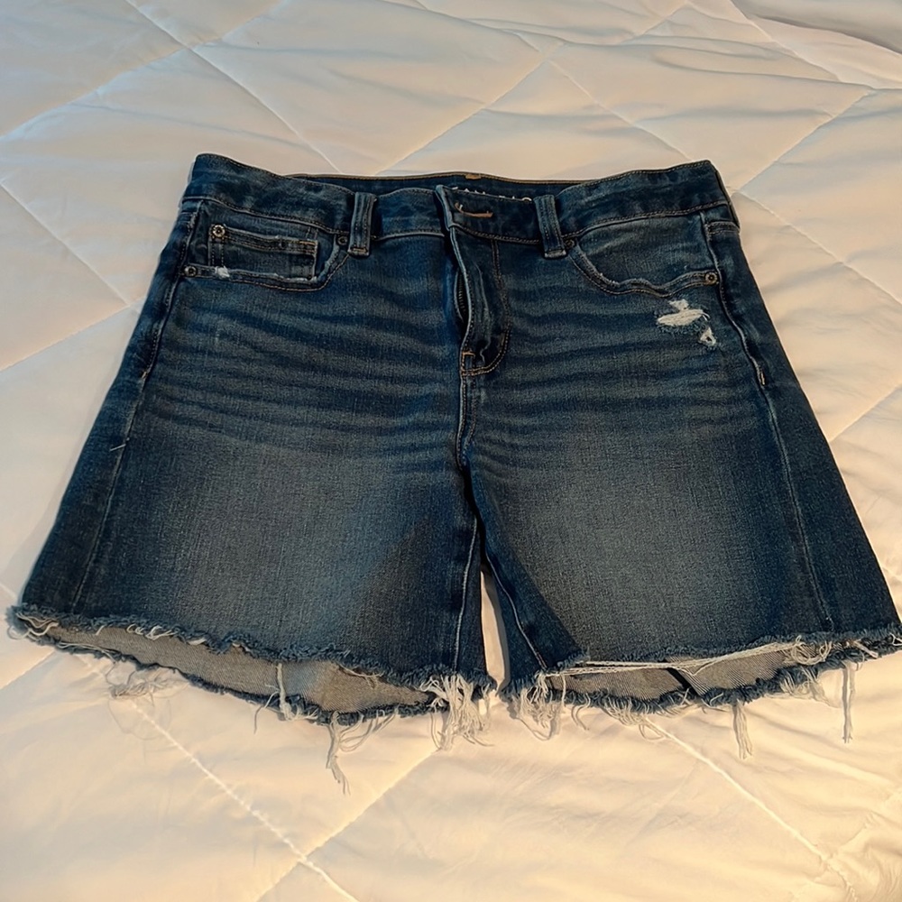 American Eagle MIDI length Dream Jean shorts size 10